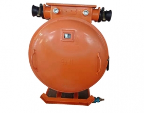 礦用(yòng)隔爆型可(kě)逆真空(kōng)電(diàn)磁起動器(qì)系列 QBZ-400、200、120、80、60、30 N/1140（660、380）